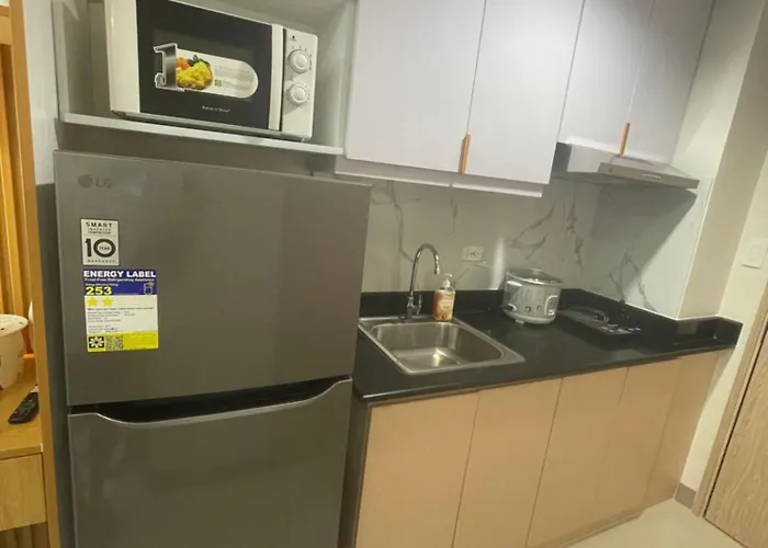 Field Residences Building 9 * Manila